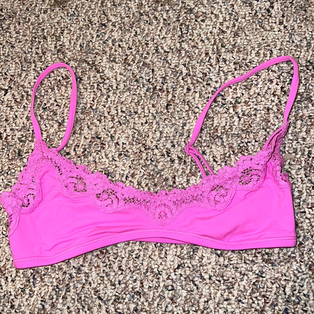 Skims Fits Everybody Lace Valentines Collection